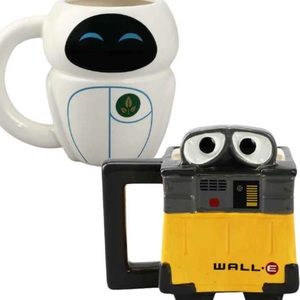 Disneys Wall-E and Eve Mug Set